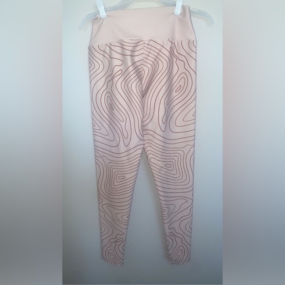 Arm fitness leggings, only worn a handful of times - Picture 3 of 6